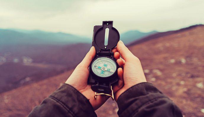 How to use a compass?